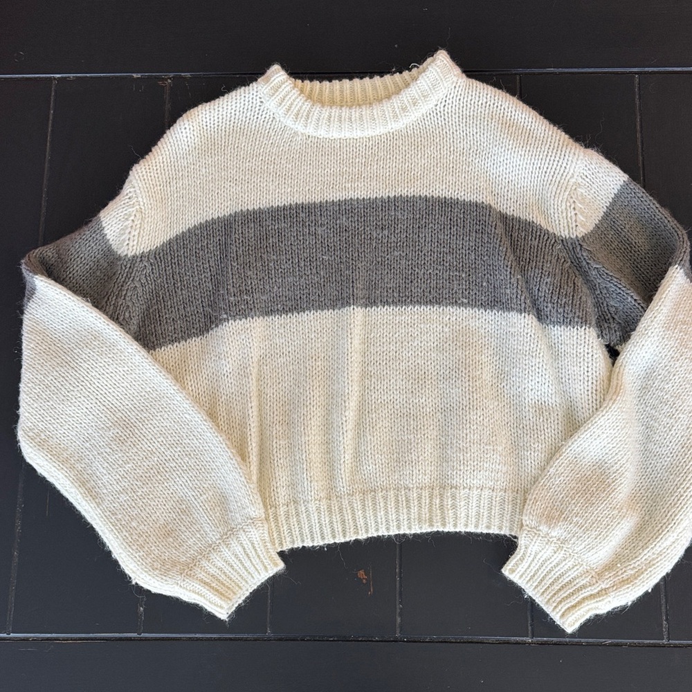 Style Rack Cream and Gray Striped Sweater